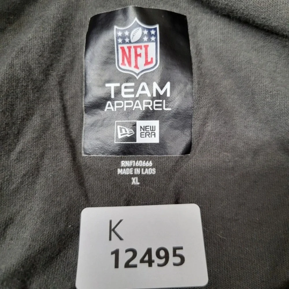 Tampa Bay Buccaneers Men Shirt XL Gray Raglan New‎ Era Tee Long Sleeve